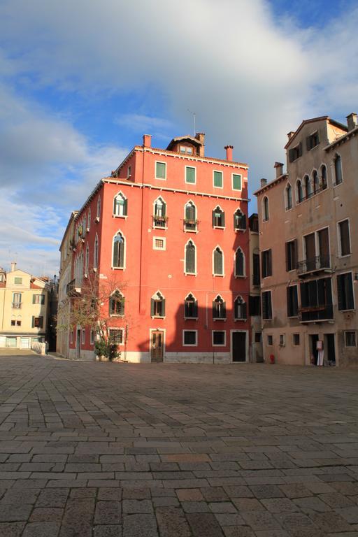 Sant'Angelo - Fenice Apartments In Venice Room photo